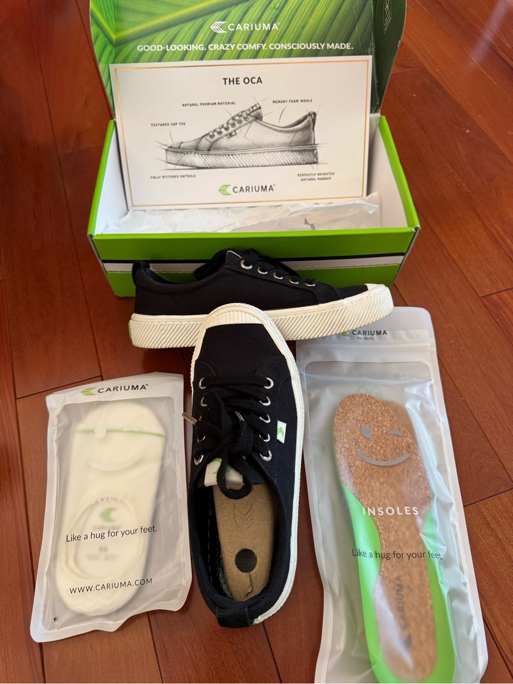 Cariuma OCA Low Black Canvas Sneaker
